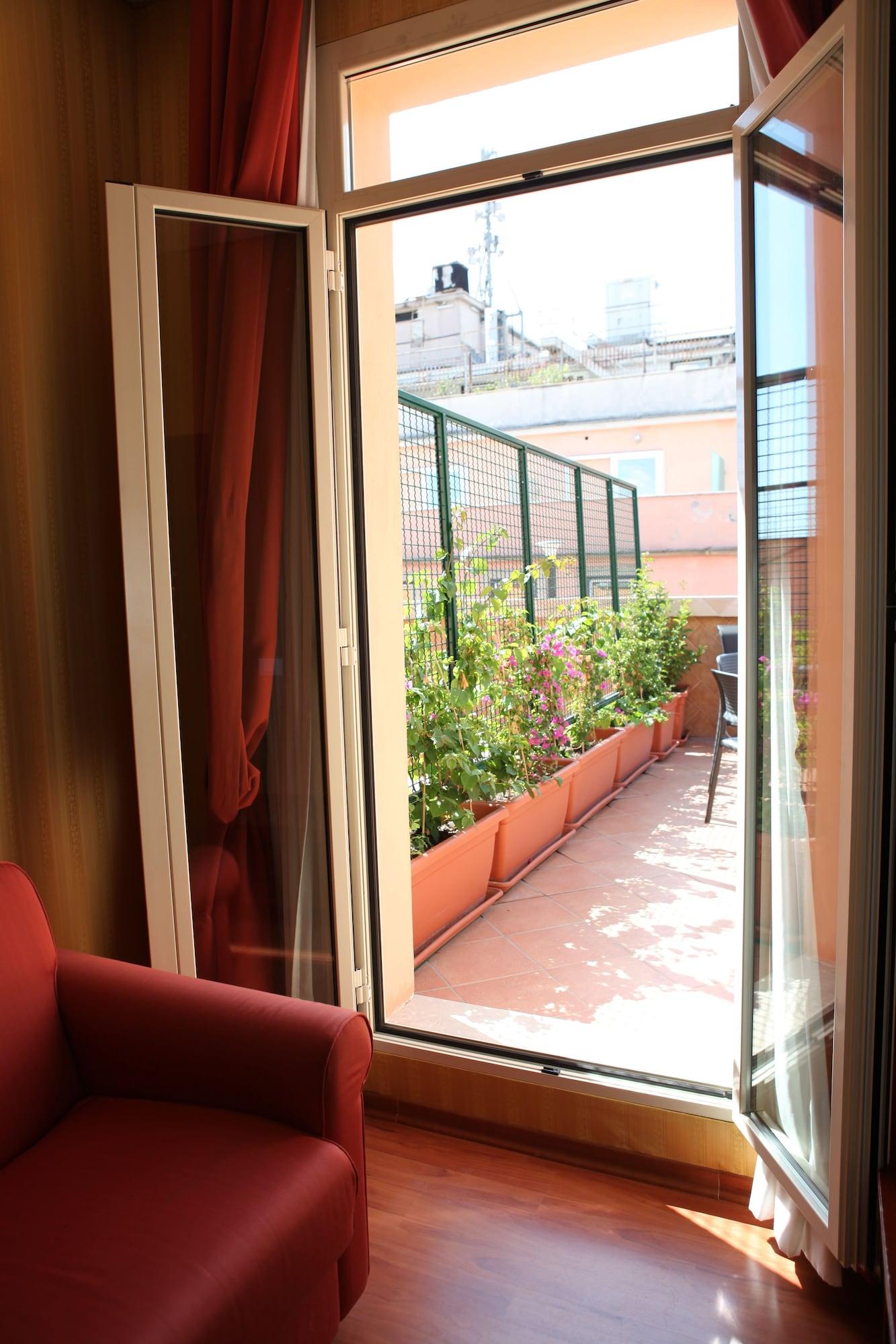 Augusta Lucilla Palace Rome Bagian luar foto