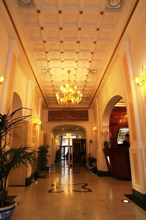 Augusta Lucilla Palace Rome Bagian luar foto