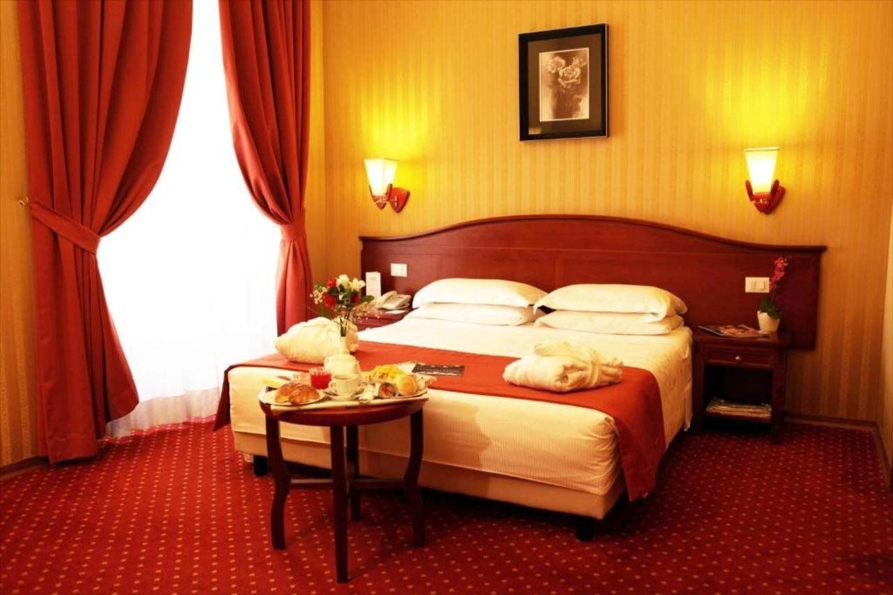 Augusta Lucilla Palace Rome Bagian luar foto